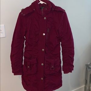 Venus Puffer Jacket in Wine Color